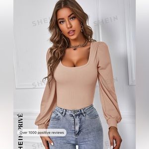 Shein never worn scoop neck bishop sleeve tee in apricot medium